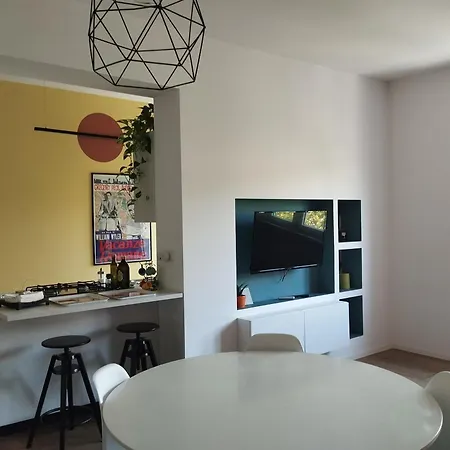 L' Interno 22